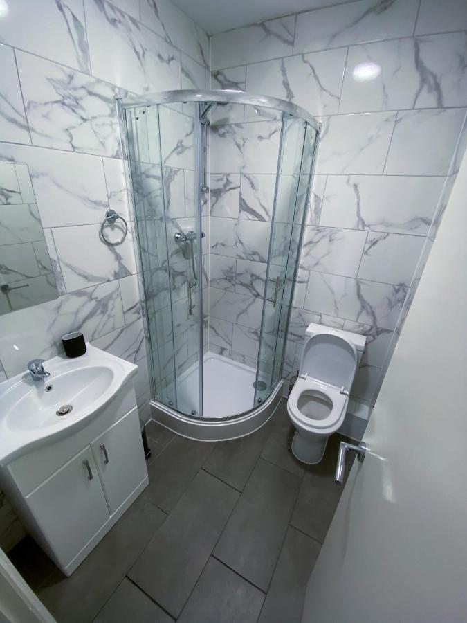 Stylish 1 Bedroom Flat In Wood Green لندن المظهر الخارجي الصورة